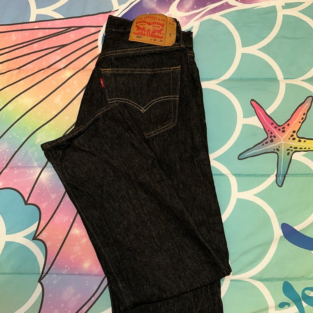 Barely used LEVI JEANS 501